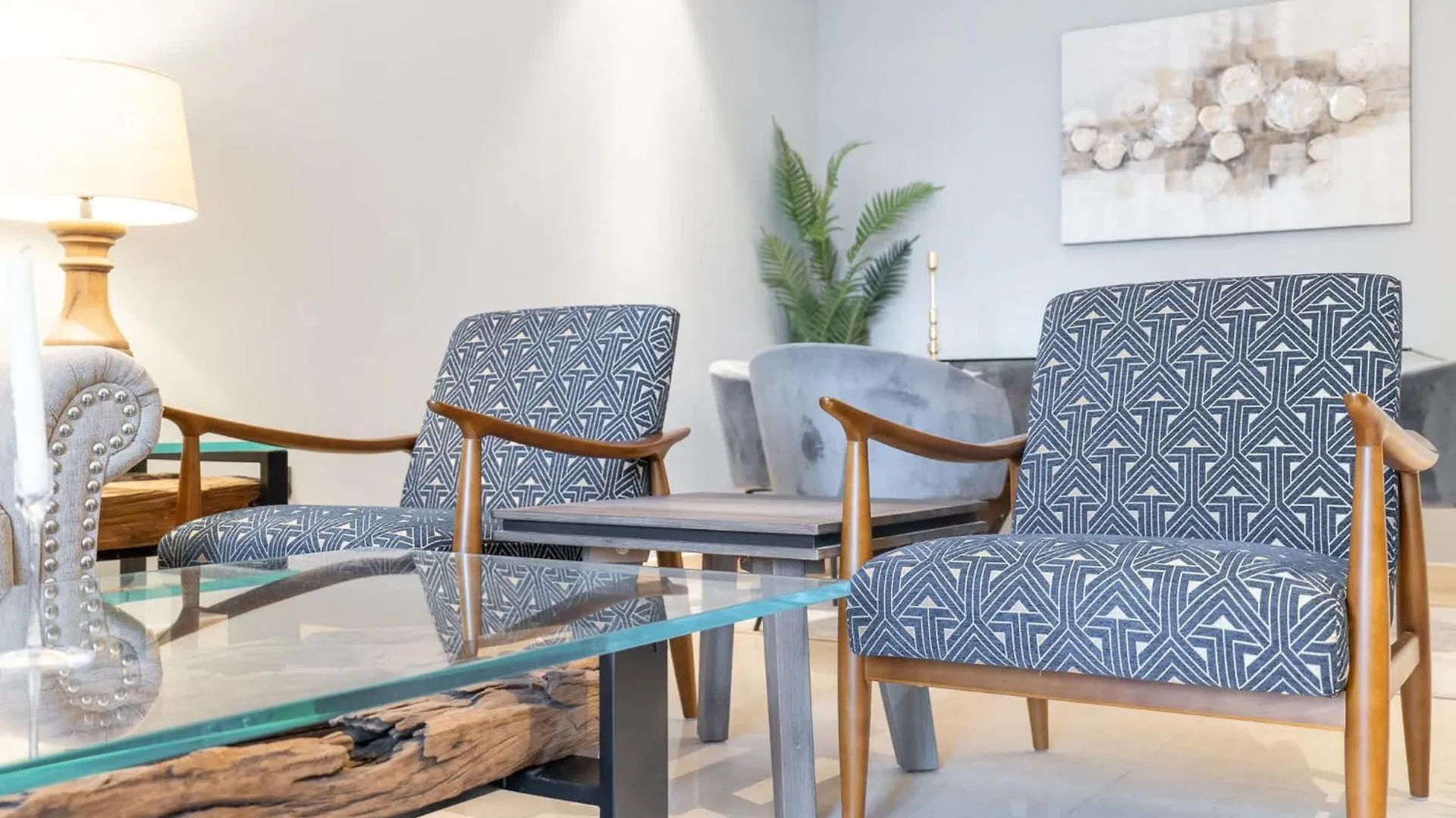 Absolutely Stunning 3 Bedroom Apartment In Downtown Dubai