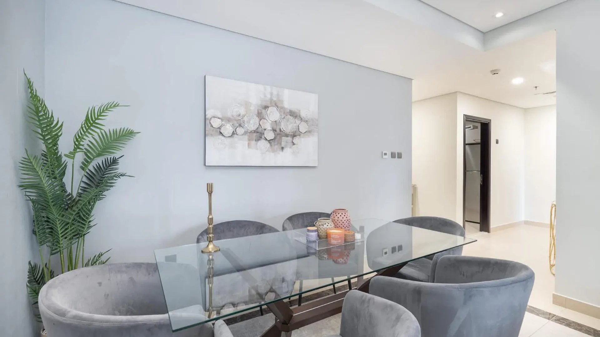 Absolutely Stunning 3 Bedroom Apartment In Downtown Dubai