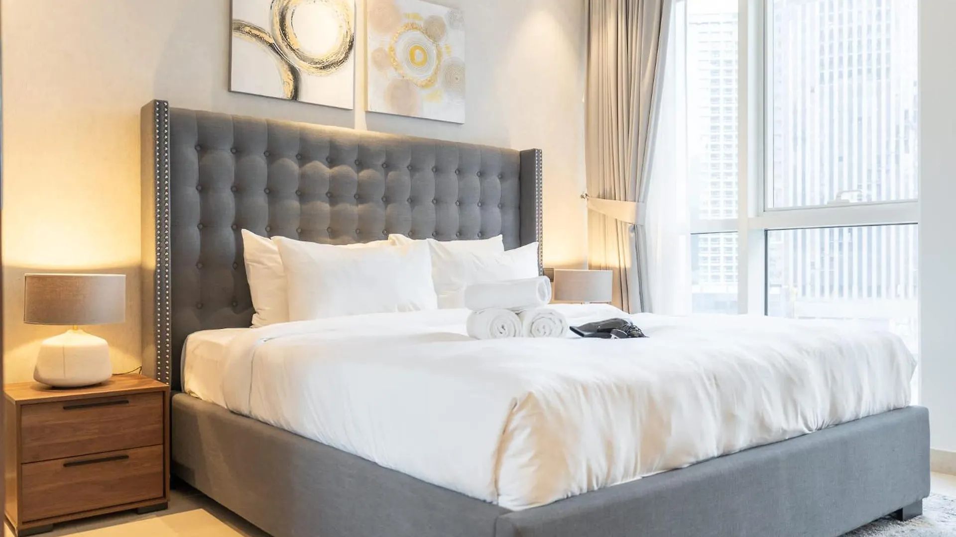 Absolutely Stunning 3 Bedroom Apartment In Downtown Dubai